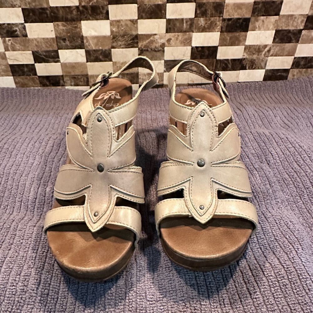 Dansko Shoes 